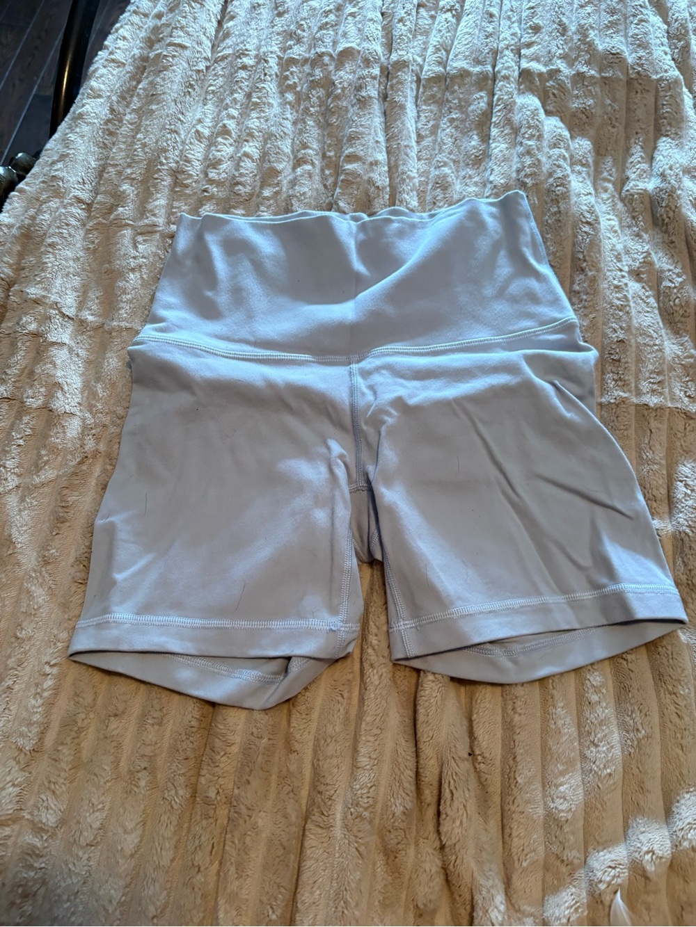 Aritzia TNA action blue shorts